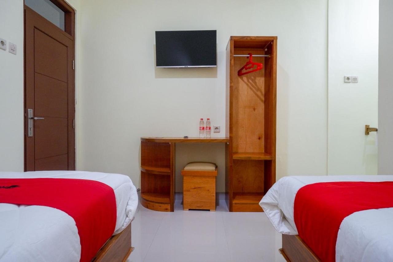 Reddoorz Near Rita Supermall Purwokerto 2 Dış mekan fotoğraf