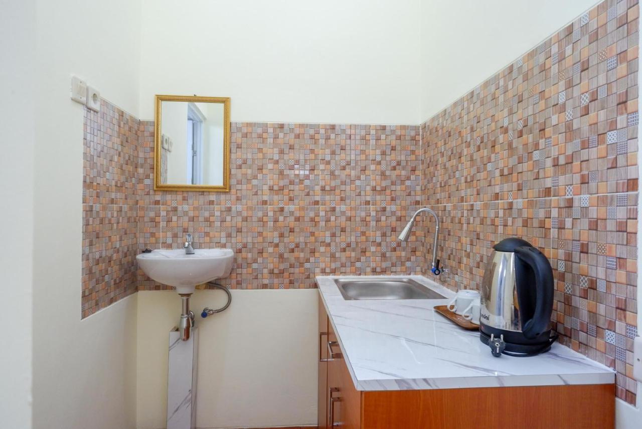Reddoorz Near Rita Supermall Purwokerto 2 Dış mekan fotoğraf