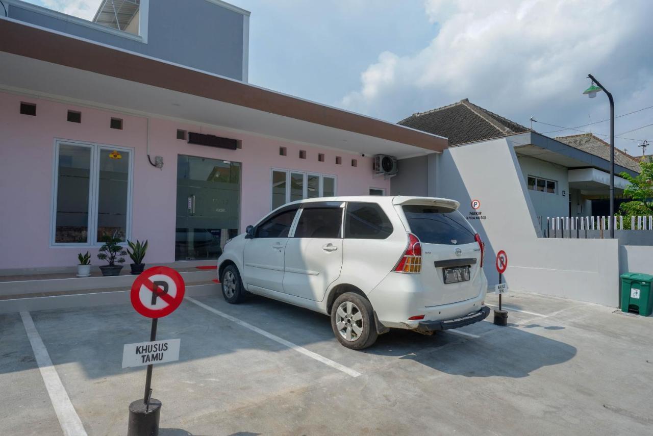 Reddoorz Near Rita Supermall Purwokerto 2 Dış mekan fotoğraf