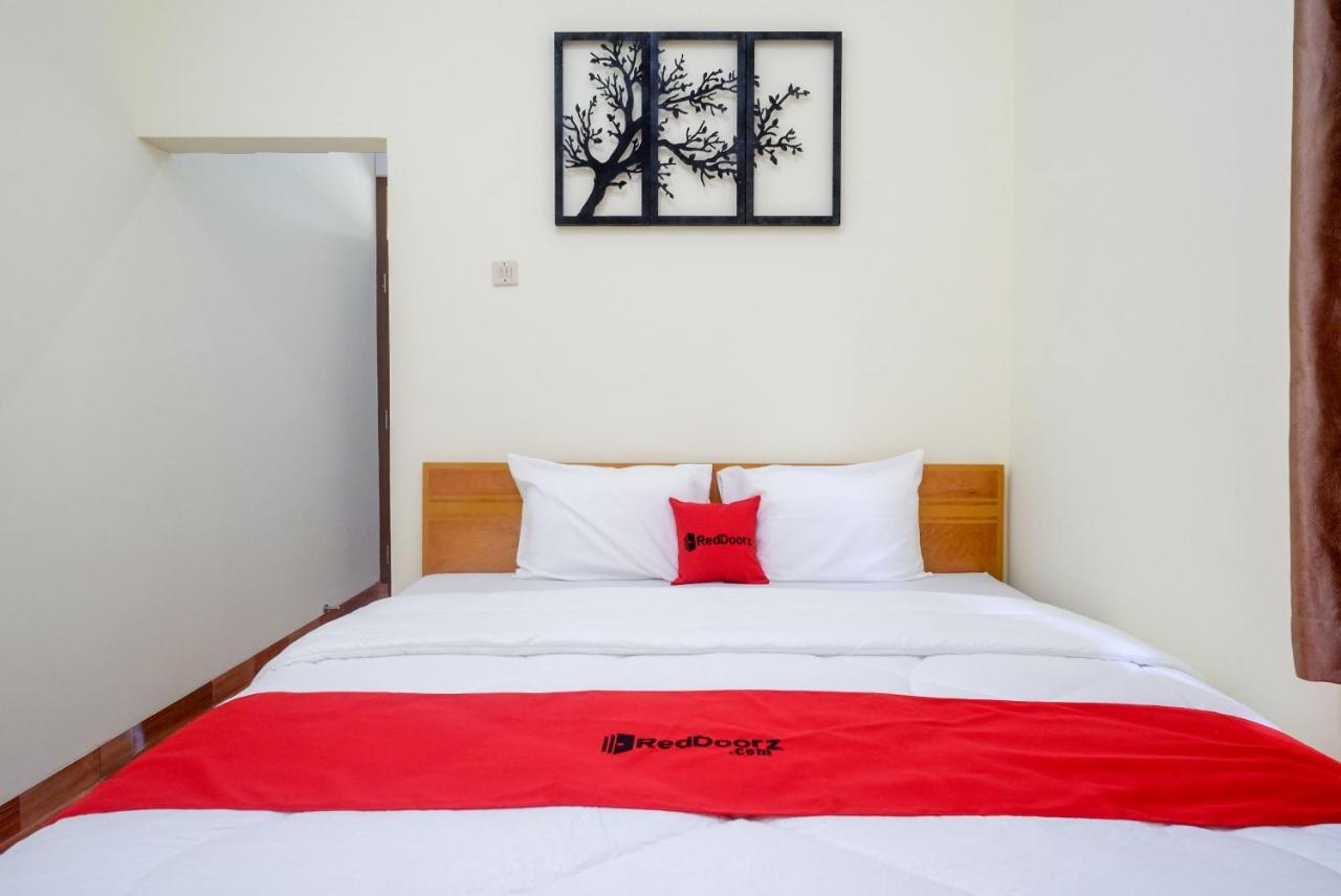 Reddoorz Near Rita Supermall Purwokerto 2 Dış mekan fotoğraf