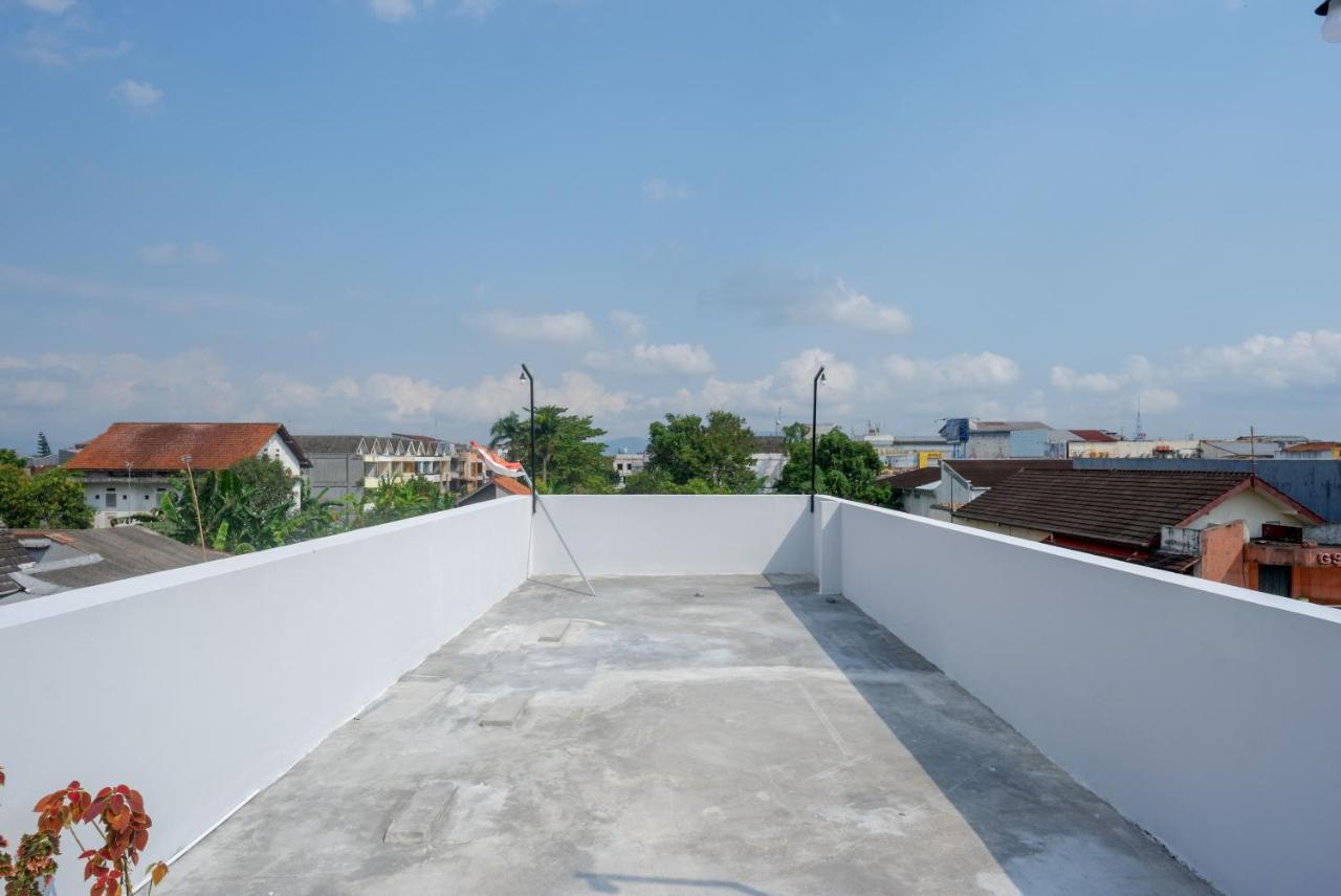 Reddoorz Near Rita Supermall Purwokerto 2 Dış mekan fotoğraf