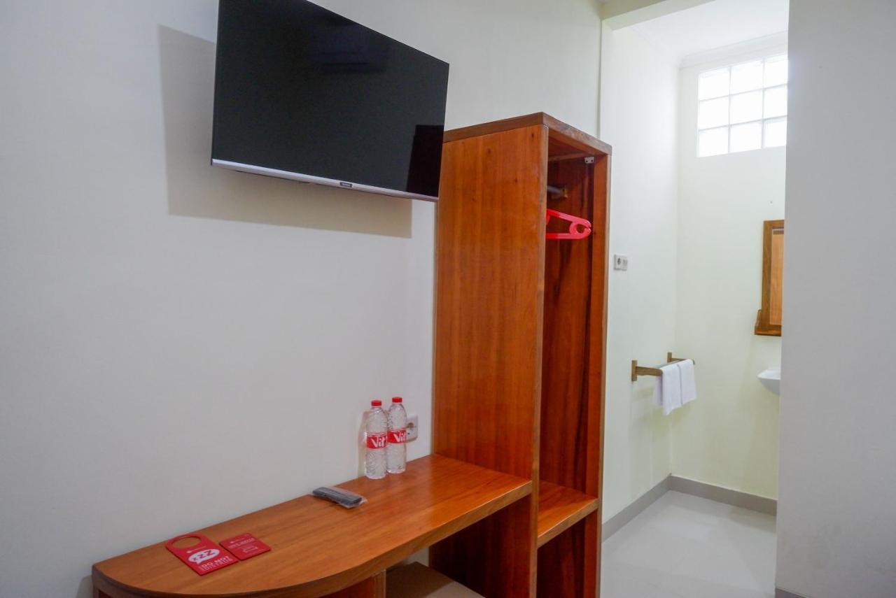 Reddoorz Near Rita Supermall Purwokerto 2 Dış mekan fotoğraf