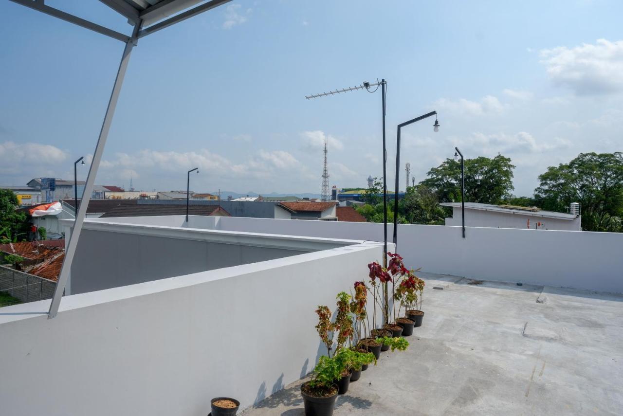 Reddoorz Near Rita Supermall Purwokerto 2 Dış mekan fotoğraf