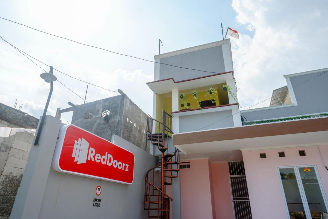 Reddoorz Near Rita Supermall Purwokerto 2 Dış mekan fotoğraf